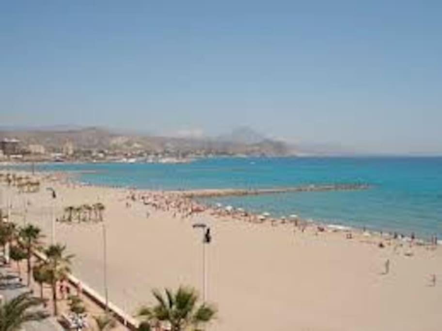 A 1 Minuto De La Playa Del Campello公寓 外观 照片