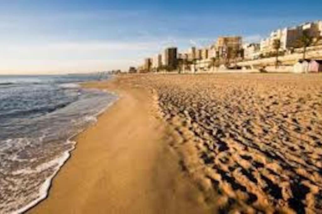 A 1 Minuto De La Playa Del Campello公寓 外观 照片