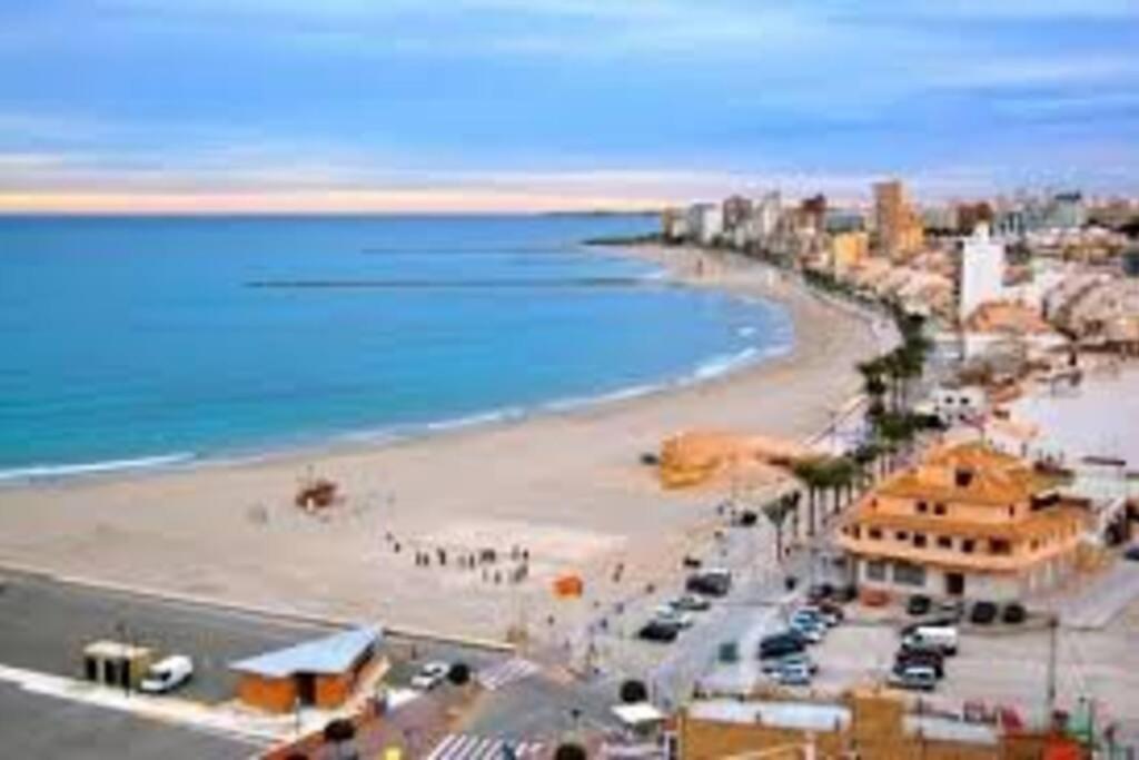 A 1 Minuto De La Playa Del Campello公寓 外观 照片